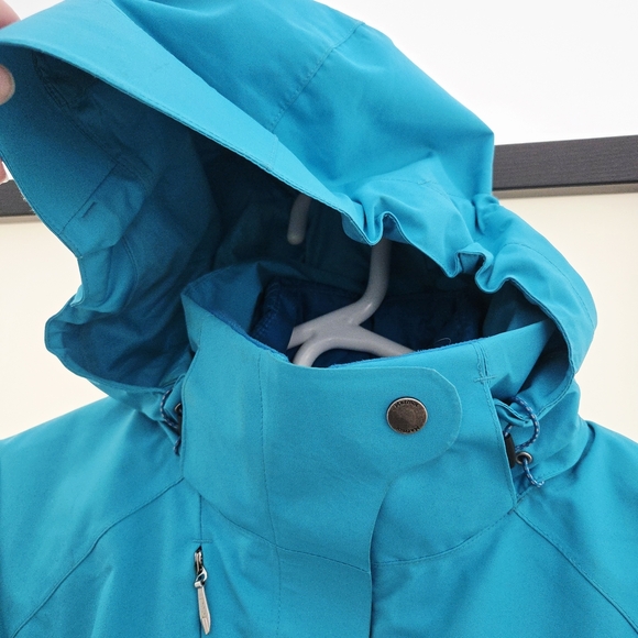 Marmot Women's Teal Ski Jacket - Picture 9 of 13